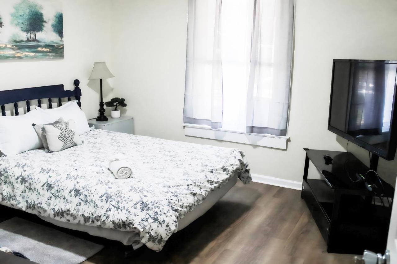 Cozy City Retreat Near Downtown Indianapolis- Private Bedroom المظهر الخارجي الصورة