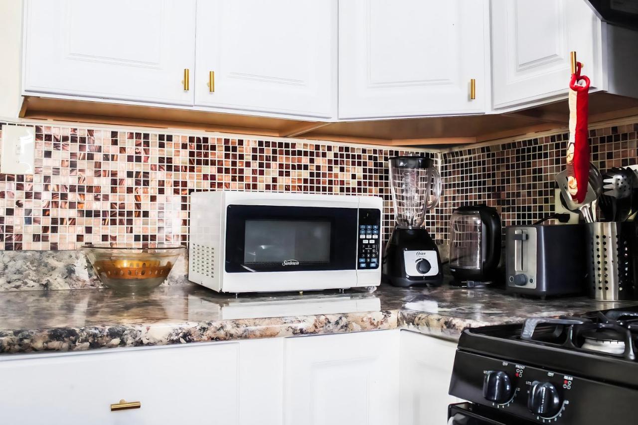 Cozy City Retreat Near Downtown Indianapolis- Private Bedroom المظهر الخارجي الصورة