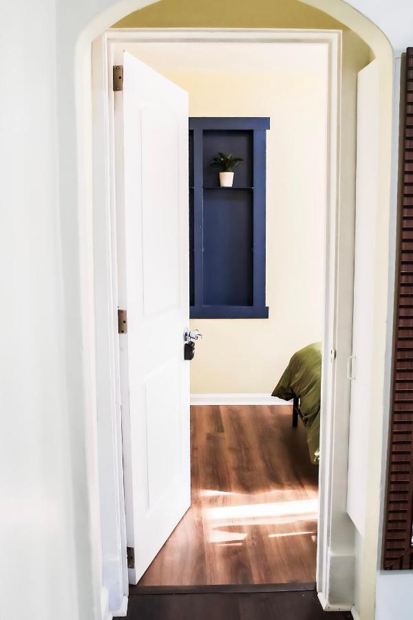 Cozy City Retreat Near Downtown Indianapolis- Private Bedroom المظهر الخارجي الصورة